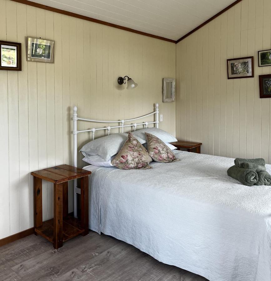 Wisteria Way Hotel Опонони Екстериор снимка