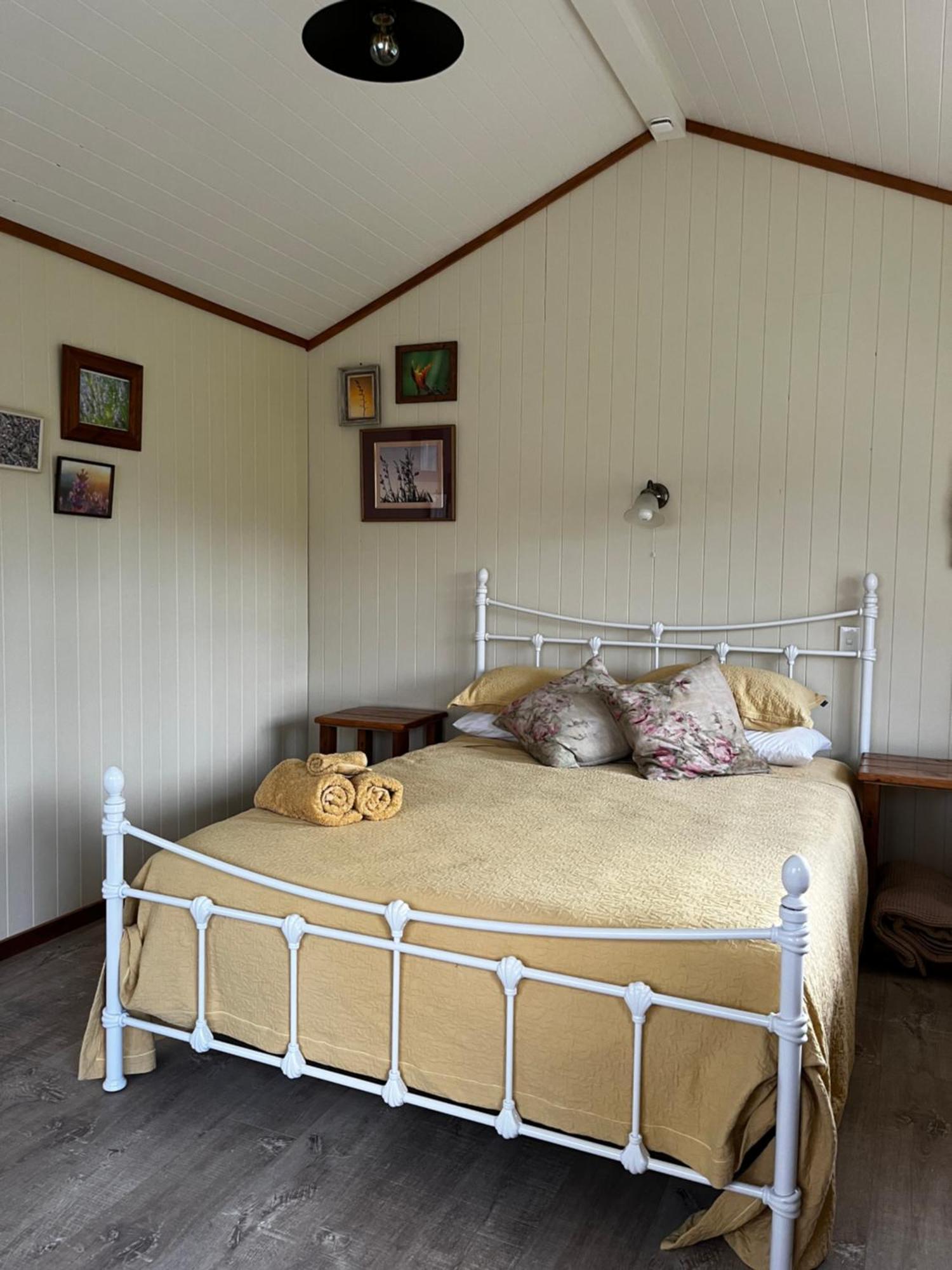 Wisteria Way Hotel Опонони Екстериор снимка